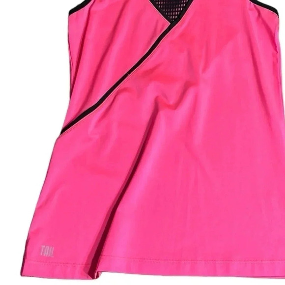 NWOT XS TAIL Sleeveless, bright pink and black trim,crochet overlay Tank top - Picture 11 of 11